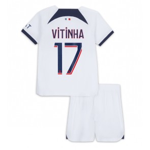 Paris Saint-Germain Vitinha Ferreira #17 Gostujuci Dres za Dječji 2023-24 Kratak Rukavima (+ kratke hlače)